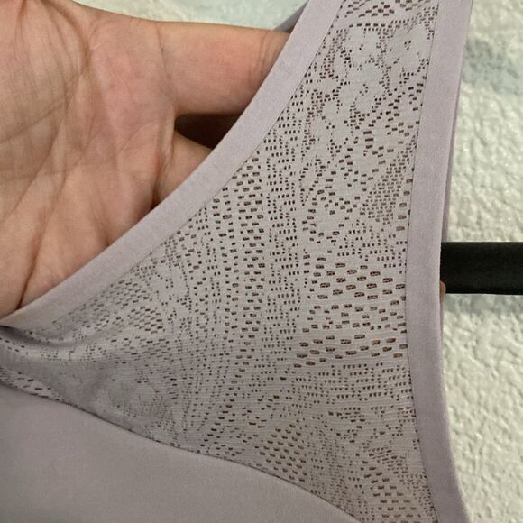 NWT- Athleta-Conscious Lace Crop Top Shasta Purple Built In Bra- Size XS - Picture 7 of 11
